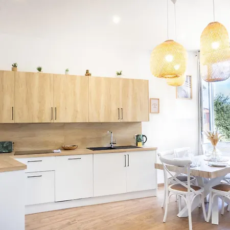 Les Logettes 2 * Mentone